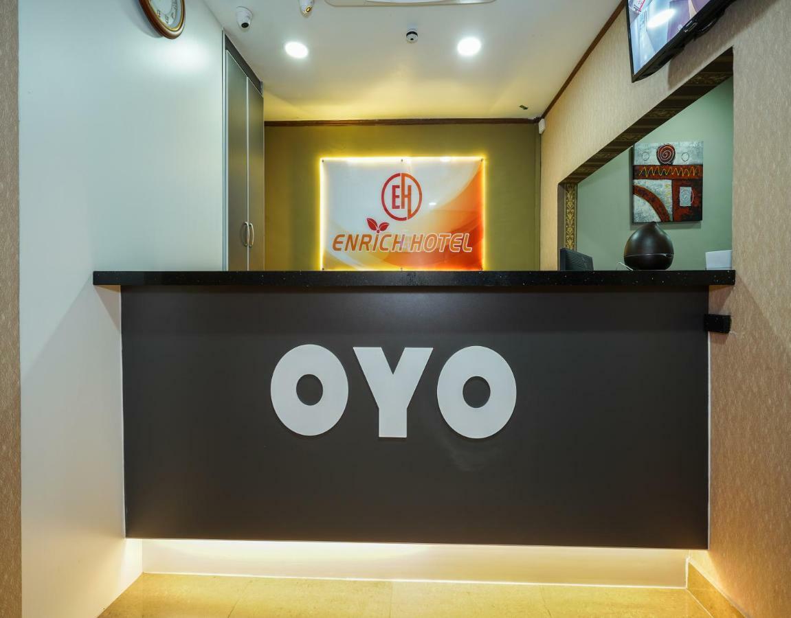 Oyo 43958 Enrich Hotel